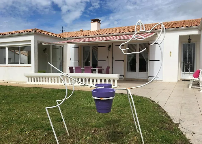 Holiday home Jolie Maison Individuelle A La Tranche-sur-mer, 5 Couchages, Jardin Et Terrasse Sud - Fr-1-194-349 *