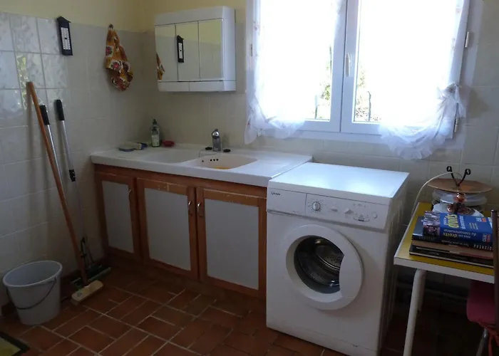 Holiday home Jolie Maison Individuelle A La Tranche-sur-mer, 5 Couchages, Jardin Et Terrasse Sud - Fr-1-194-349 *